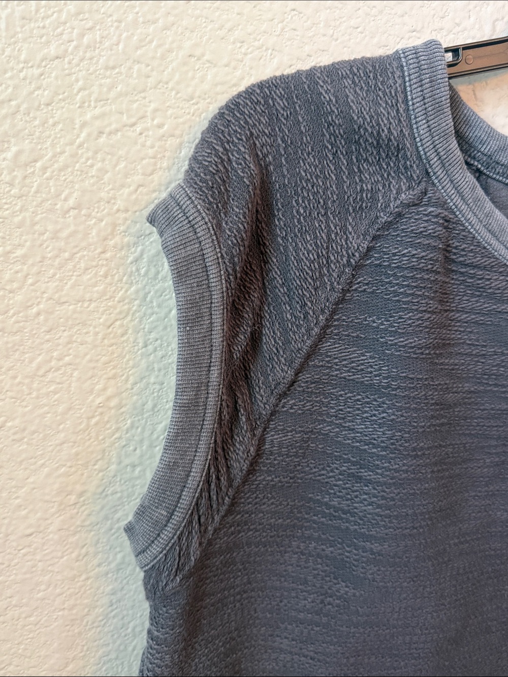Universal Thread Sleeveless Sweatshirt Tank Top - Picture 3 of 6